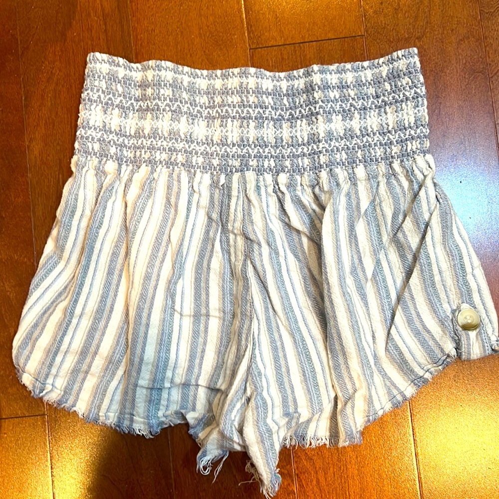 Elastic shorts